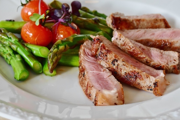 Mit oder ohne Fleisch? Das soll jeder selbst entscheiden Mit oder ohne Fleisch? Das soll jeder selbst entscheiden