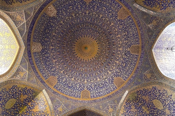 Städtepartnerschaft mit Isfahan kündigen Städtepartnerschaft mit Isfahan kündigen