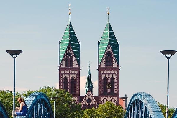 Ist Freiburgs geplantes Rettungszentrum zu teuer? Ist Freiburgs geplantes Rettungszentrum zu teuer?