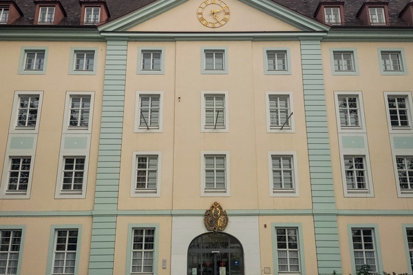 Karlskaserne soll nun doch nicht verkauft werden Karlskaserne soll nun doch nicht verkauft werden