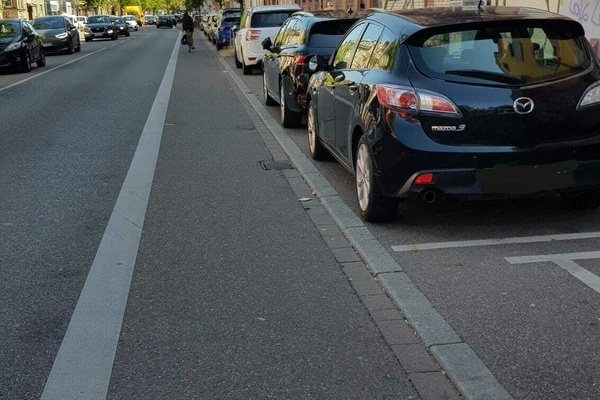 Parkplatzabbau trotz bekannter Parkplatznot