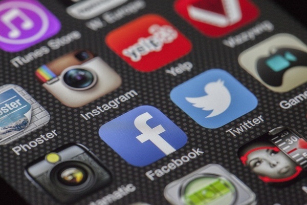 Social Media-Auftritt des Oberbürgermeisters Social Media-Auftritt des Oberbürgermeisters
