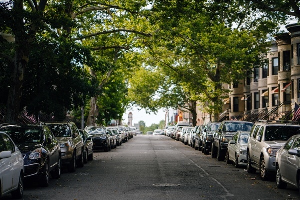 Aussetzung der Anwohner- parkgebührenerhöhung Aussetzung der Anwohner- parkgebührenerhöhung